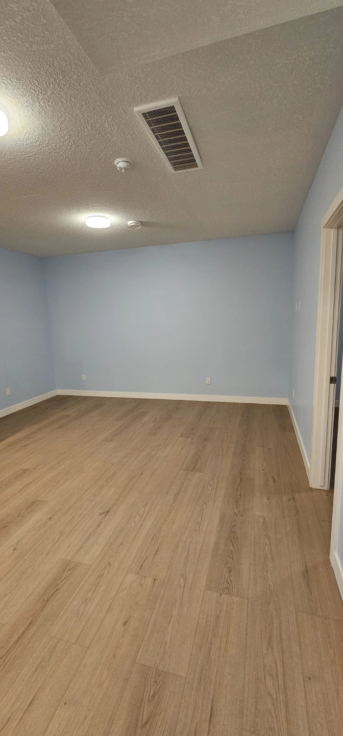 Newly Developed Legal Basement - Utilities Included - photo 3