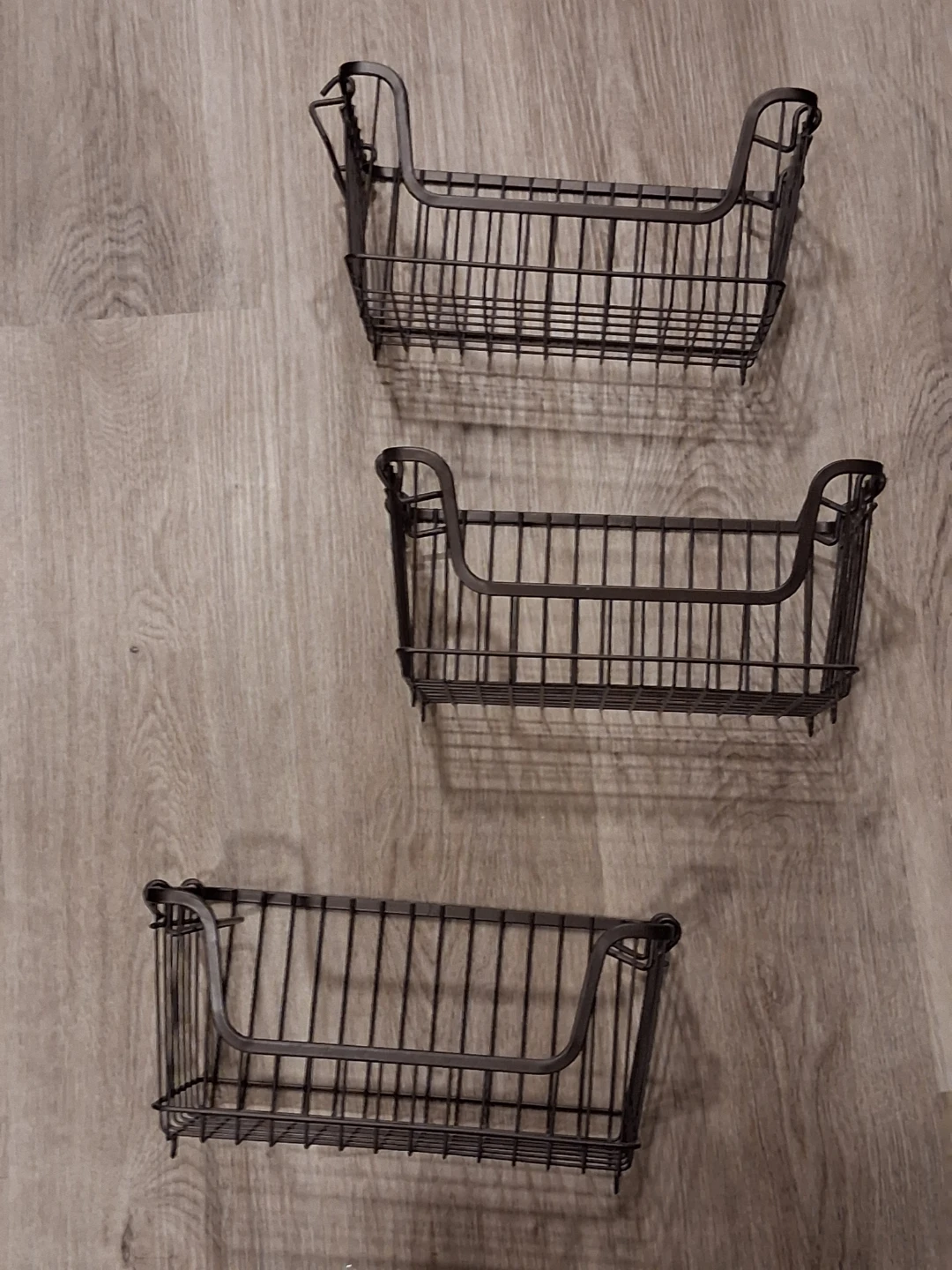 Set of 3 Stackable Wire Storage Baskets - photo 2