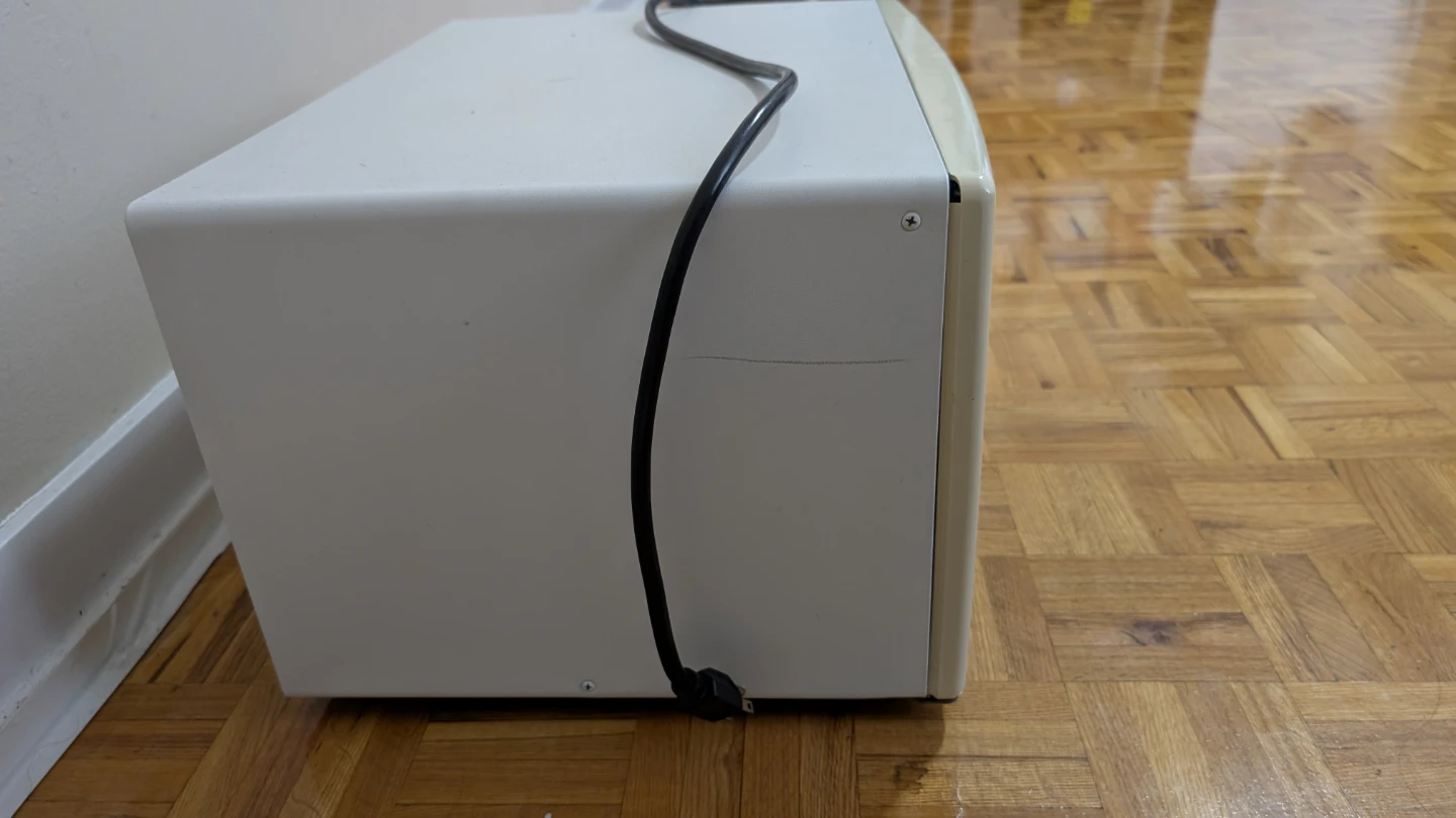 Toshiba Spin Wave Microwave Oven - photo 2
