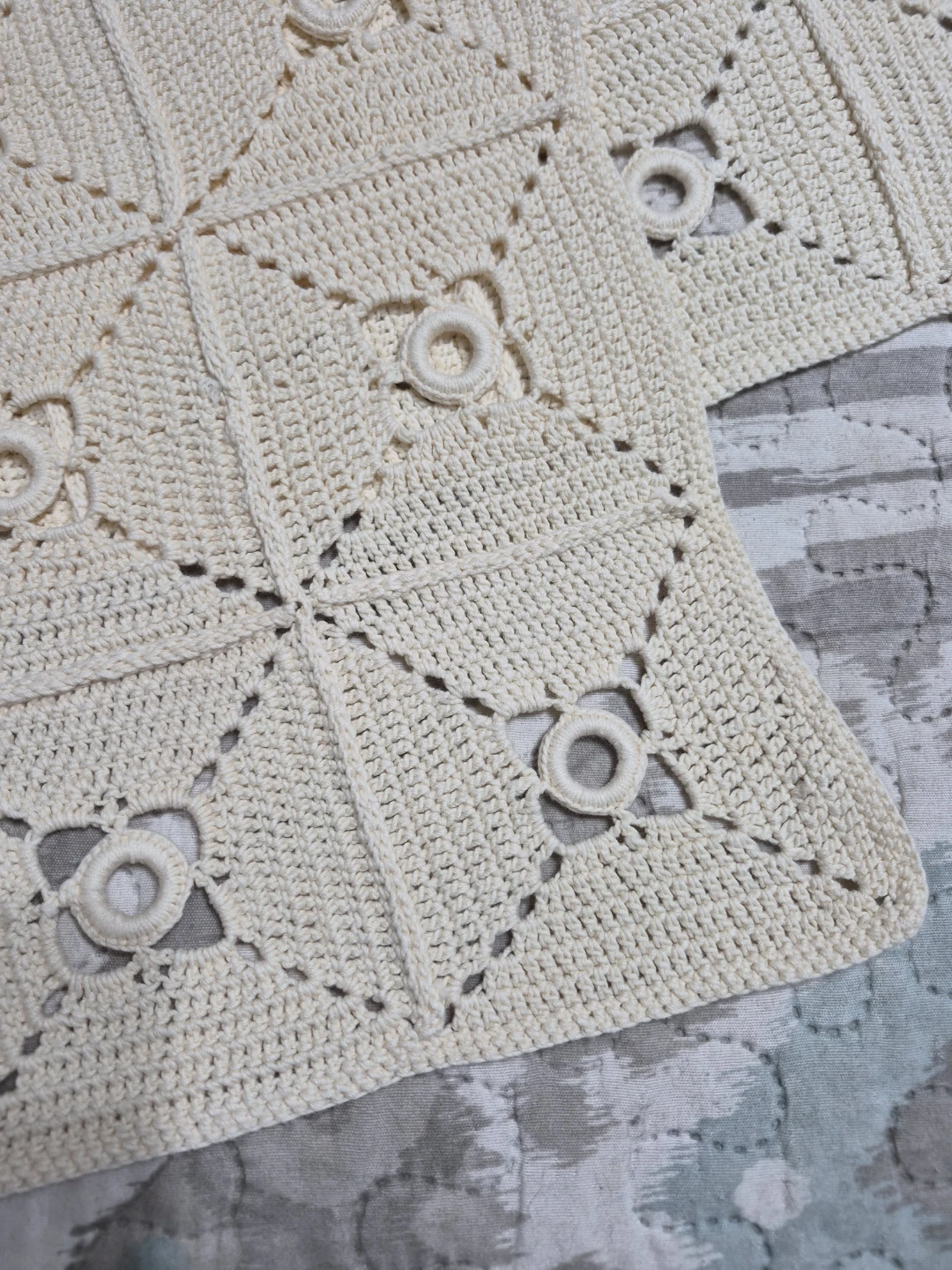 Set of 4 Vintage Crocheted 11" x 15" Table Decor - photo 2