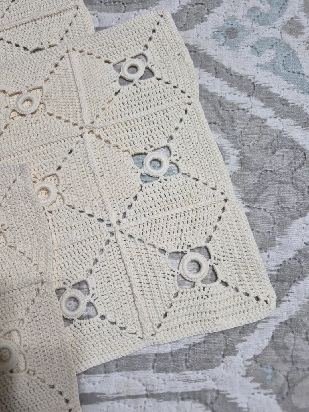 Set of 4 Vintage Crocheted 11" x 15" Table Decor - photo 3