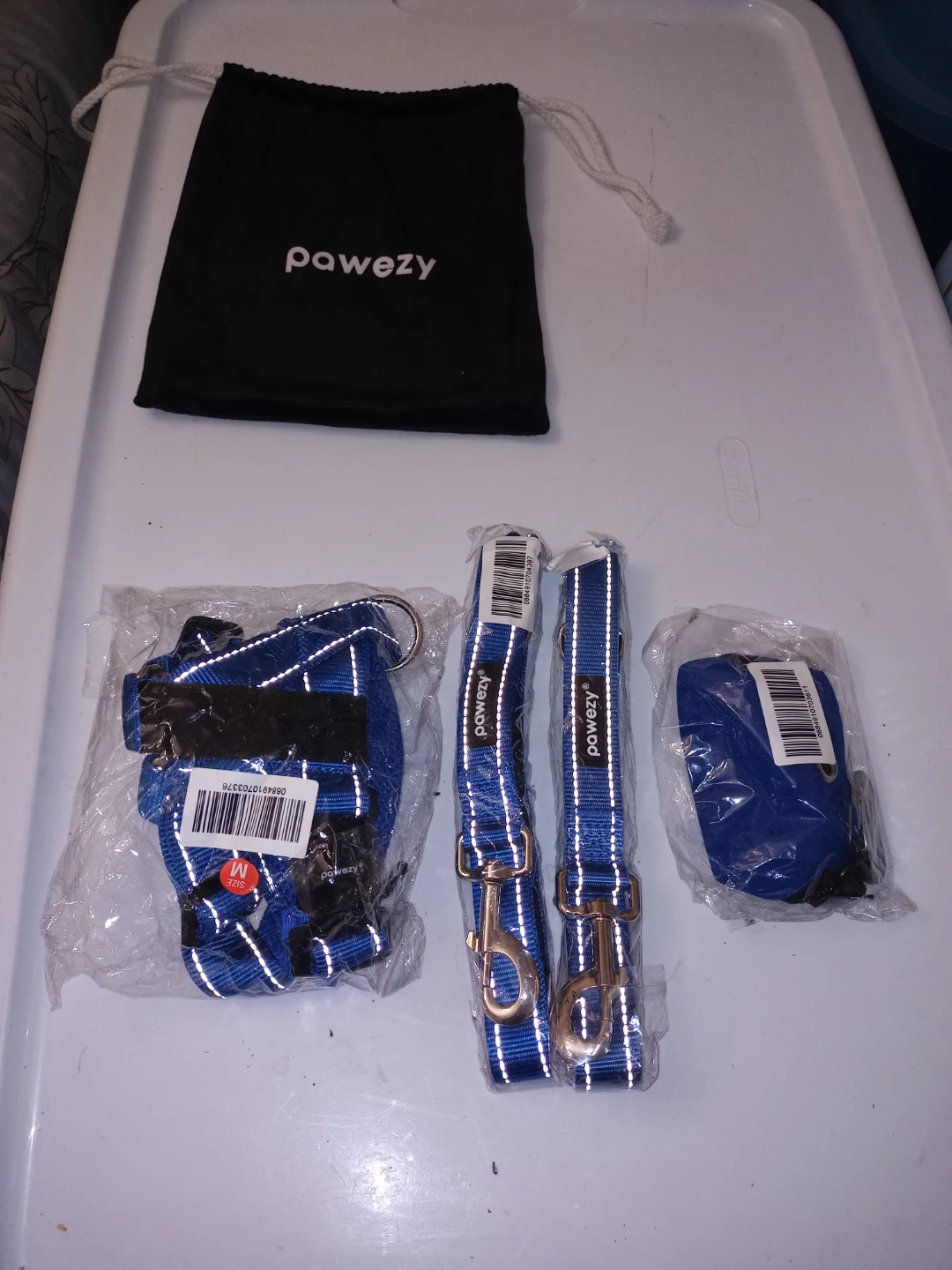 2 Pawezy - No Pull Dog Harness - Size M - New!