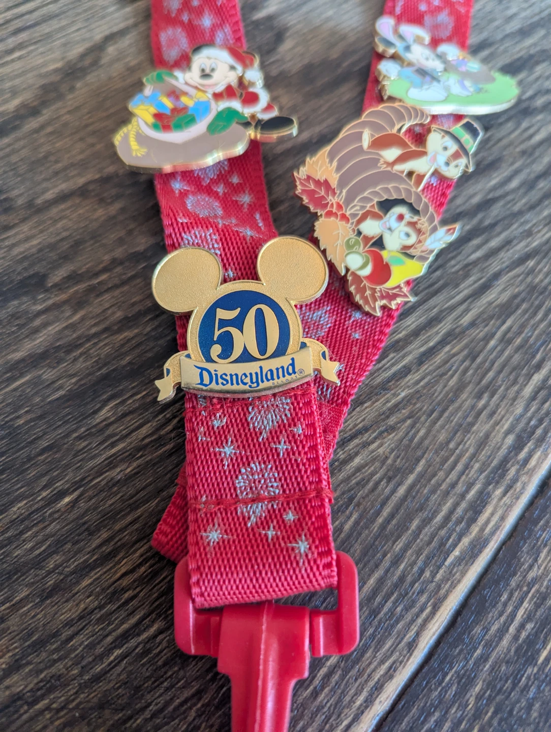 Disneyland Pin Set - photo 2
