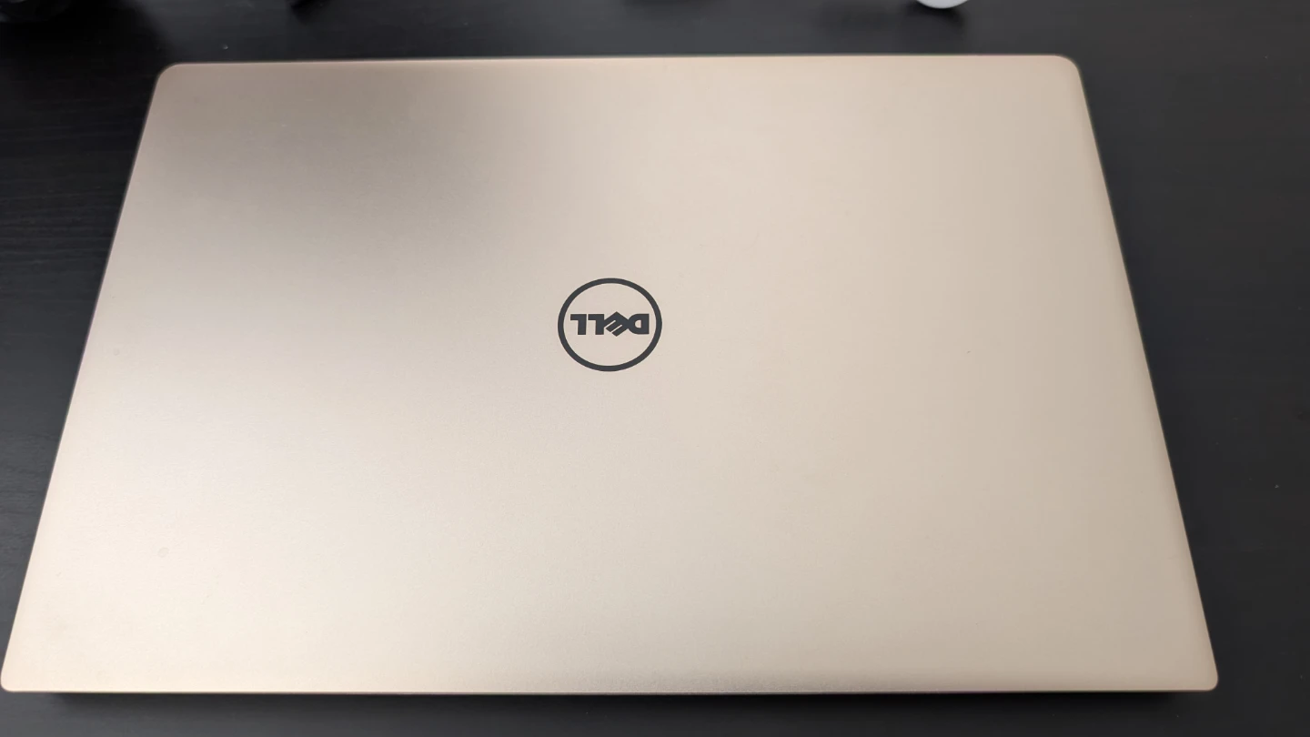 Dell XPS 13 Laptop - photo 2