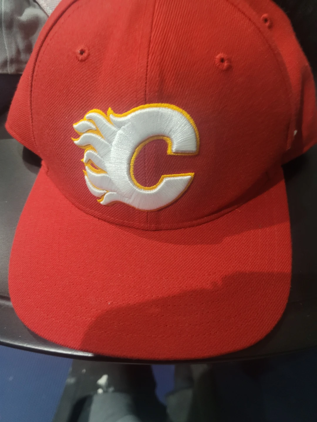 Calgary Flames NHL Cap 10 each - photo 4
