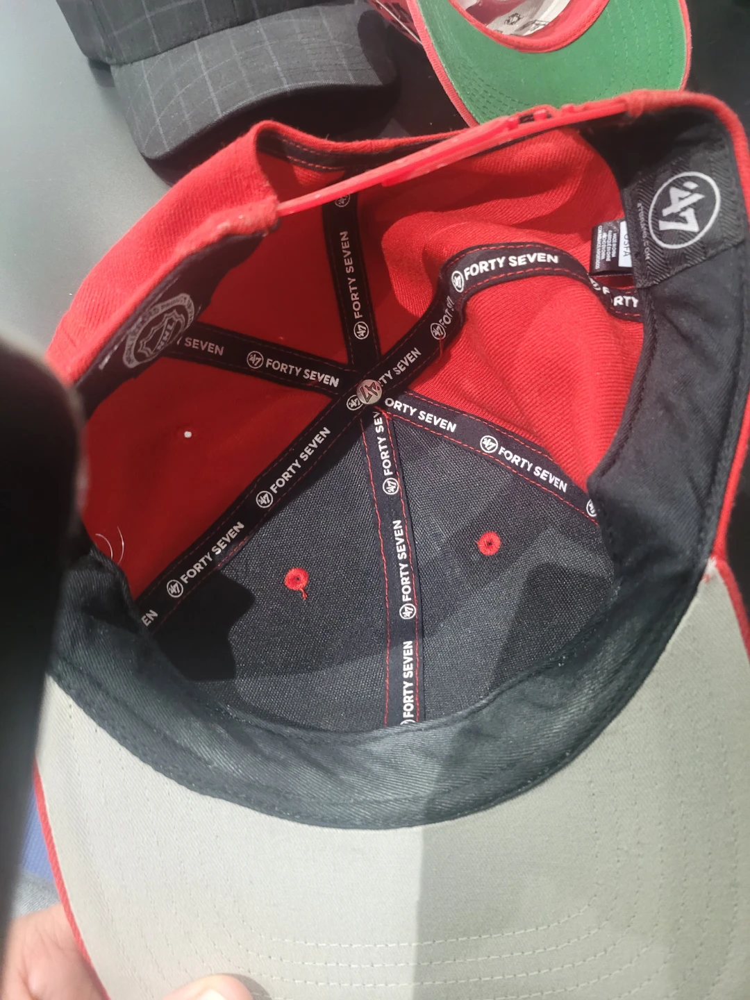 Calgary Flames NHL Cap 10 each - photo 5