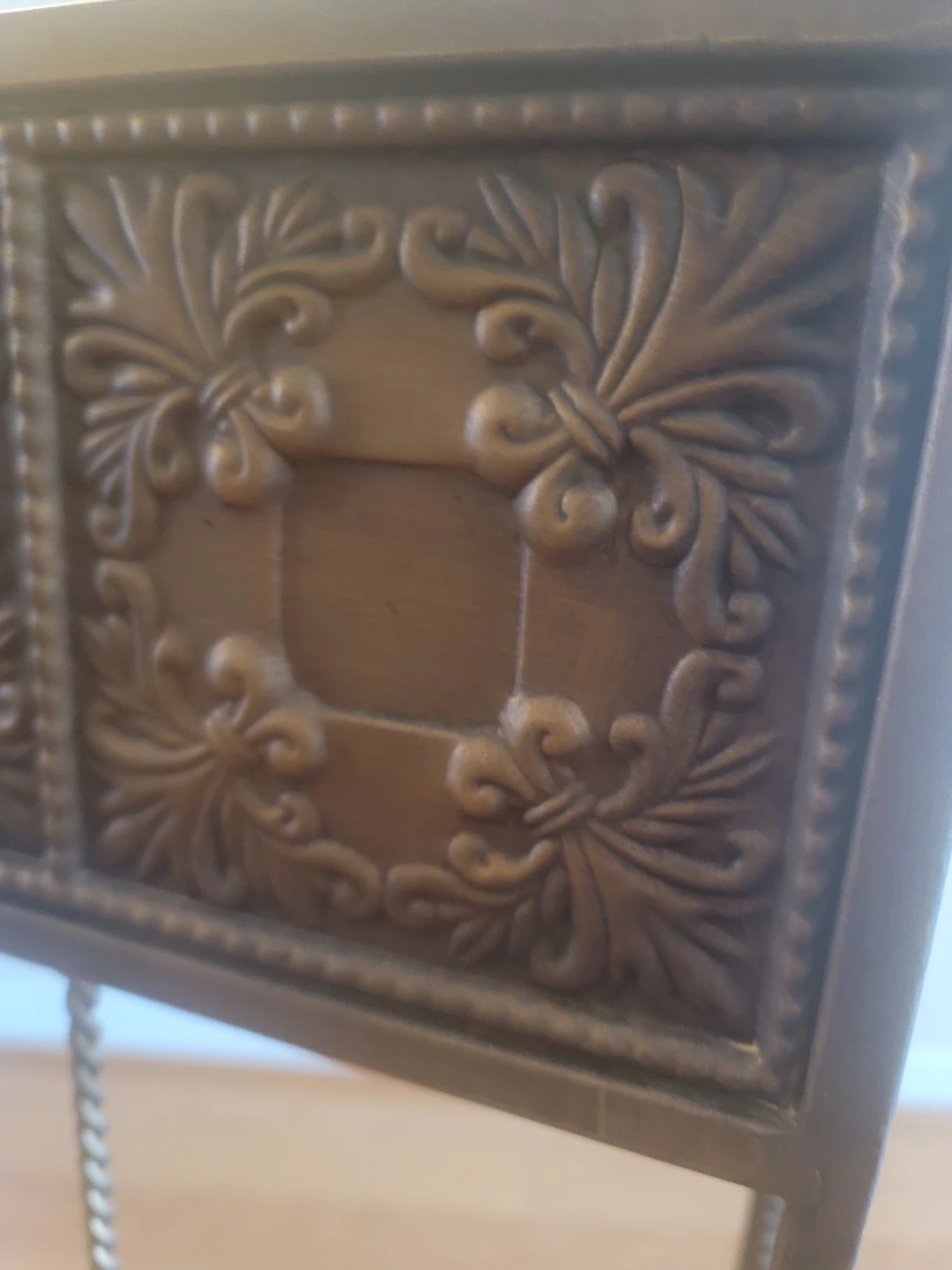 Decorative Metal Planter Stand - photo 2