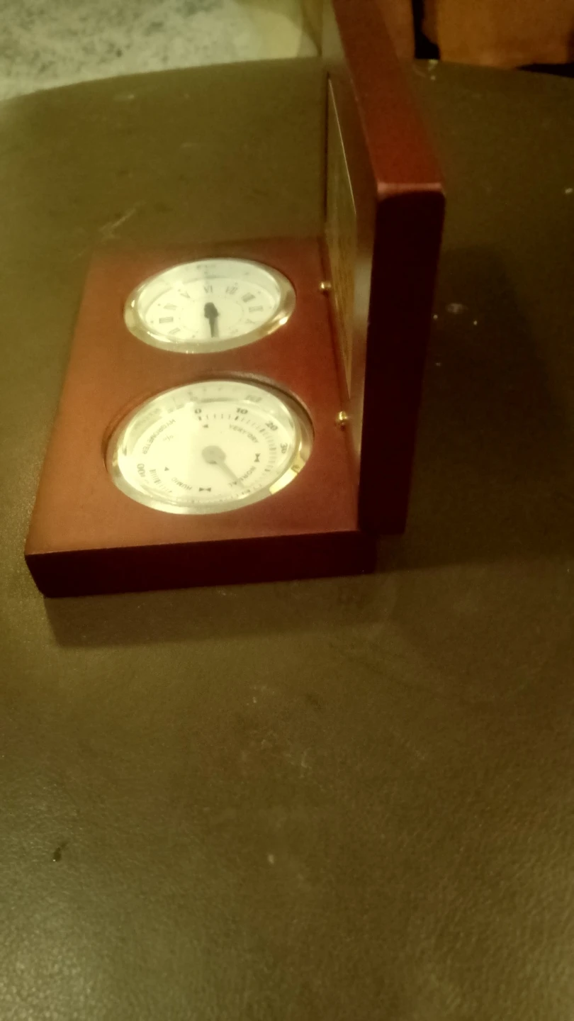 Wooden Desk Clock and Hygrometer Set - photo 3