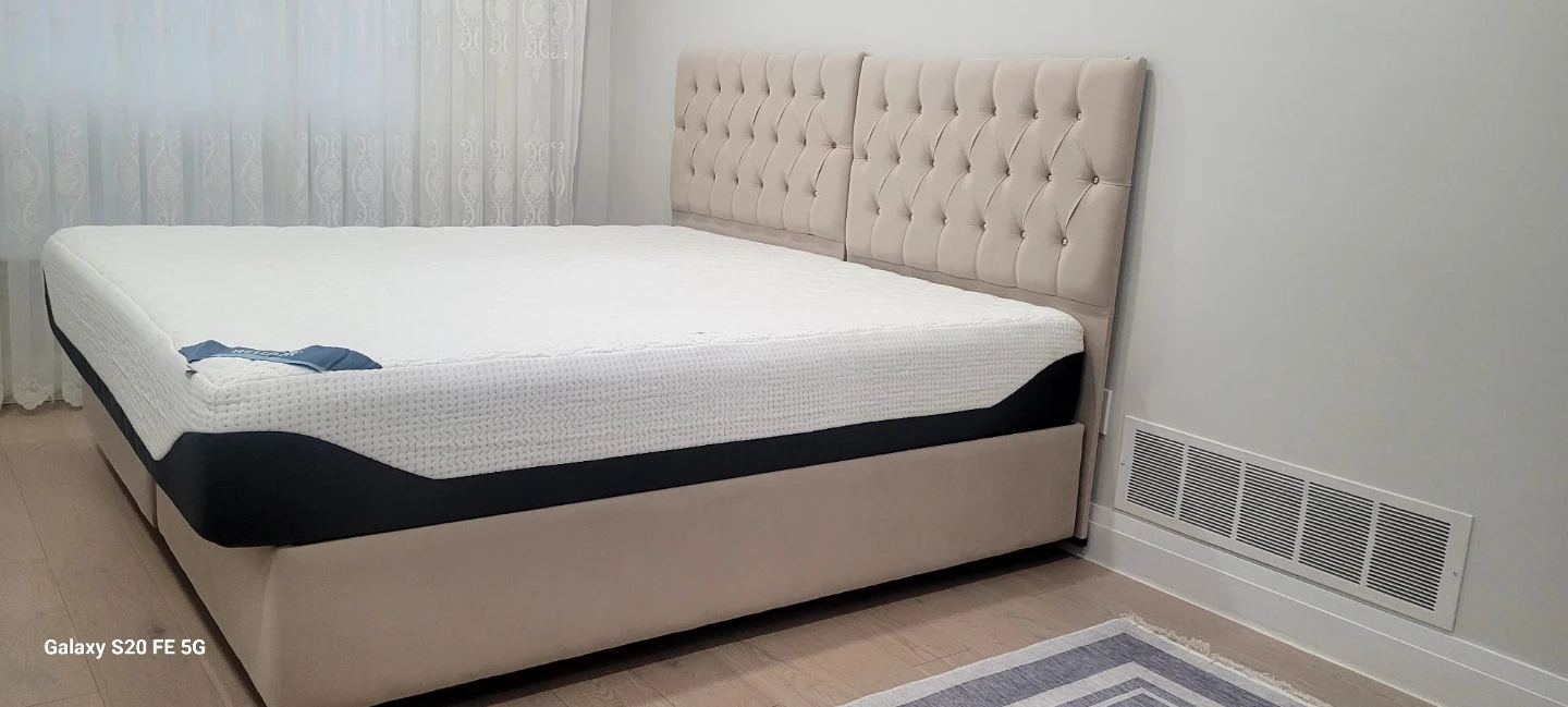 Queen Storage Bed Frame with Tufted Headboard - photo 2