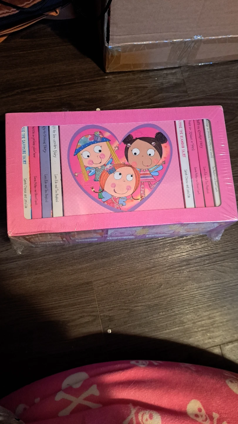 Make Believe Ideas Camilla the Cupcake Fairy Book Set - photo 3