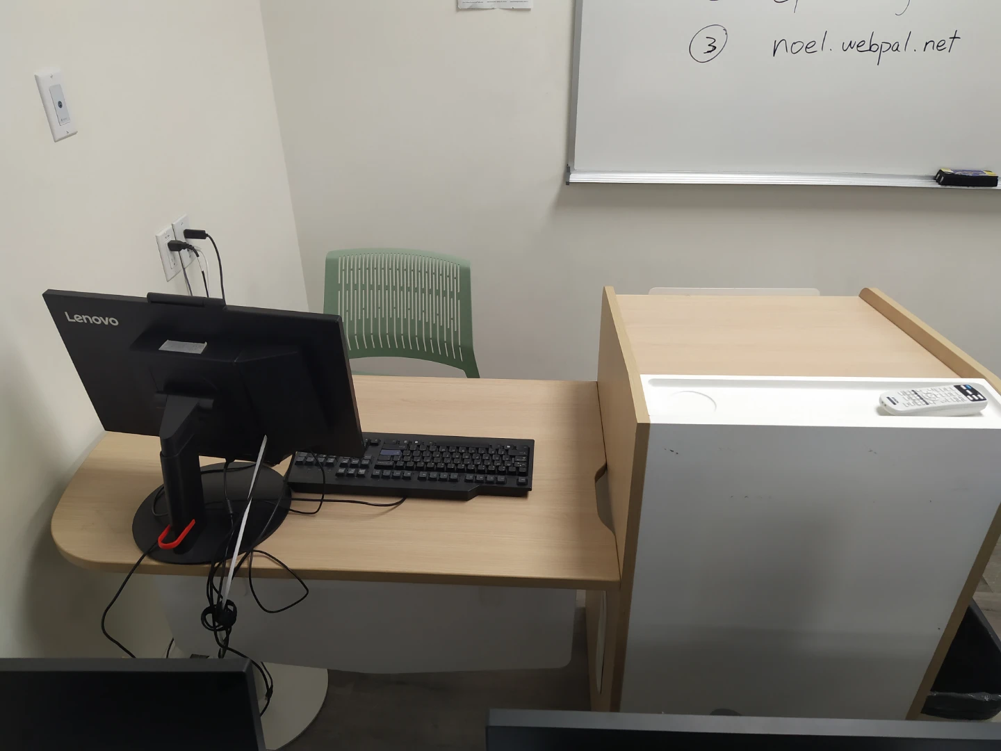 Teacher's podium