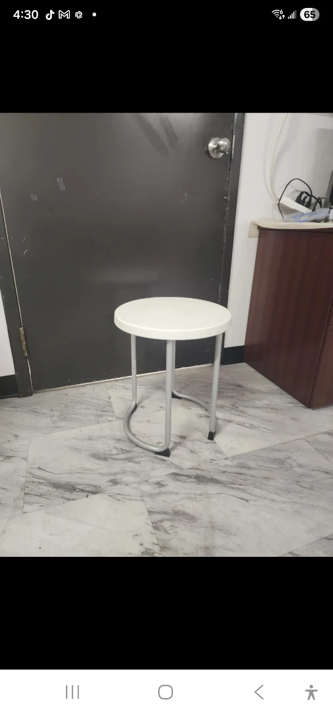 Glass base table lamp with white shade + White Round Stool - photo 2
