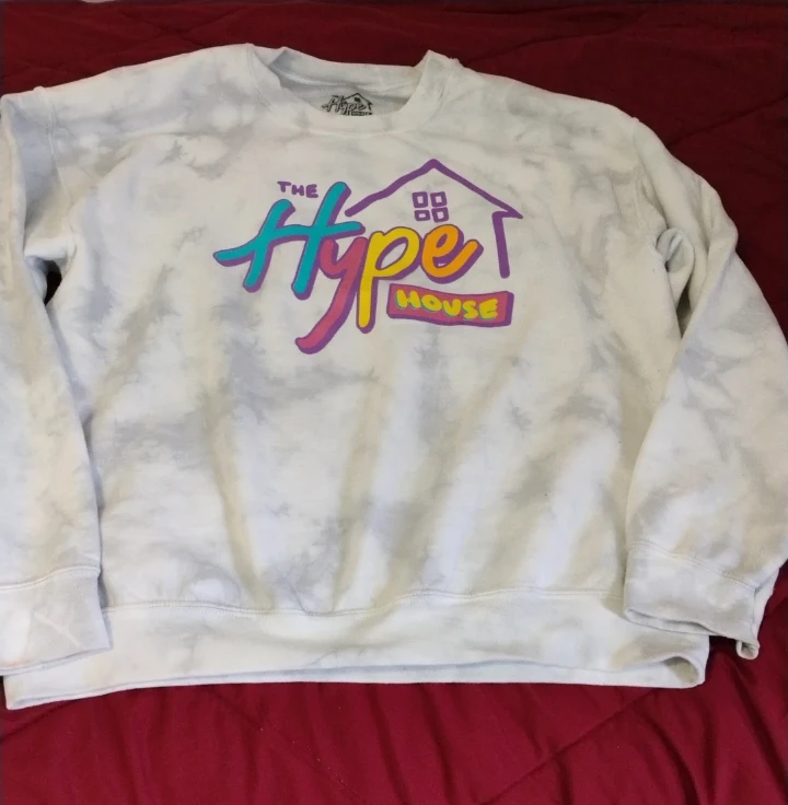 🌱 Tie-Dye Crewneck Sweatshirt
