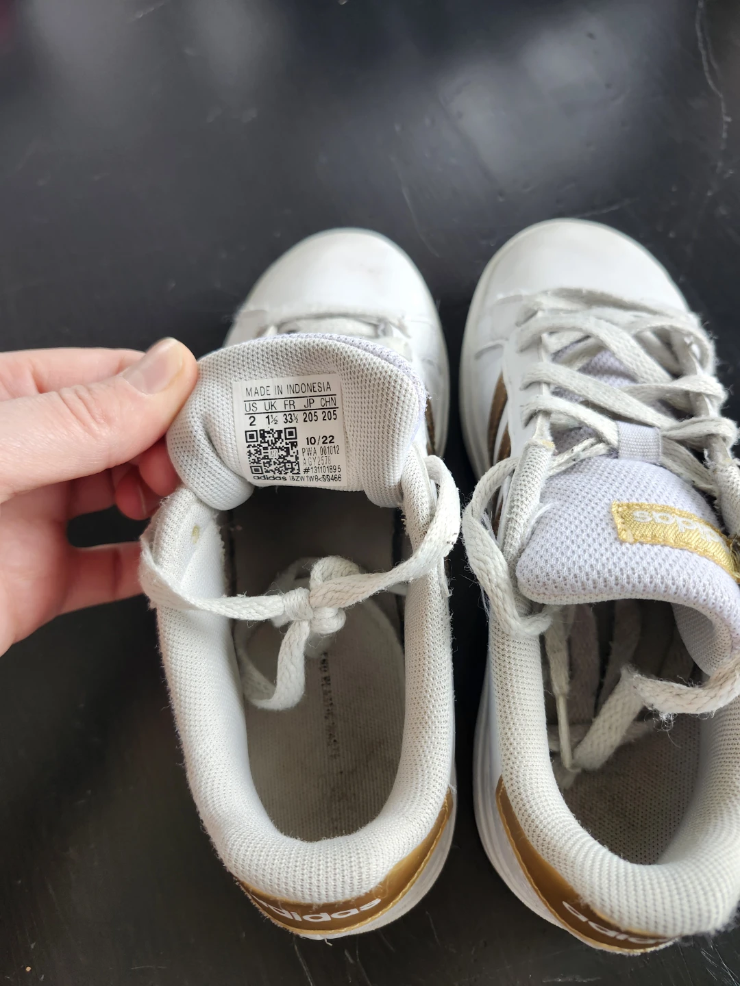 Adidas Grand Court Shoes - White/Gold - Size 2 kids sneakers - photo 4