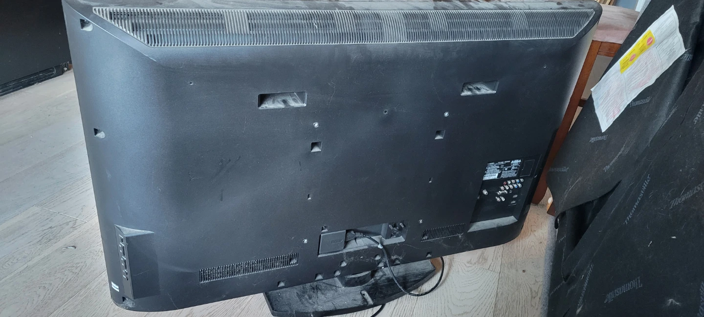 Free Sony 46" LCD Color TV - photo 4