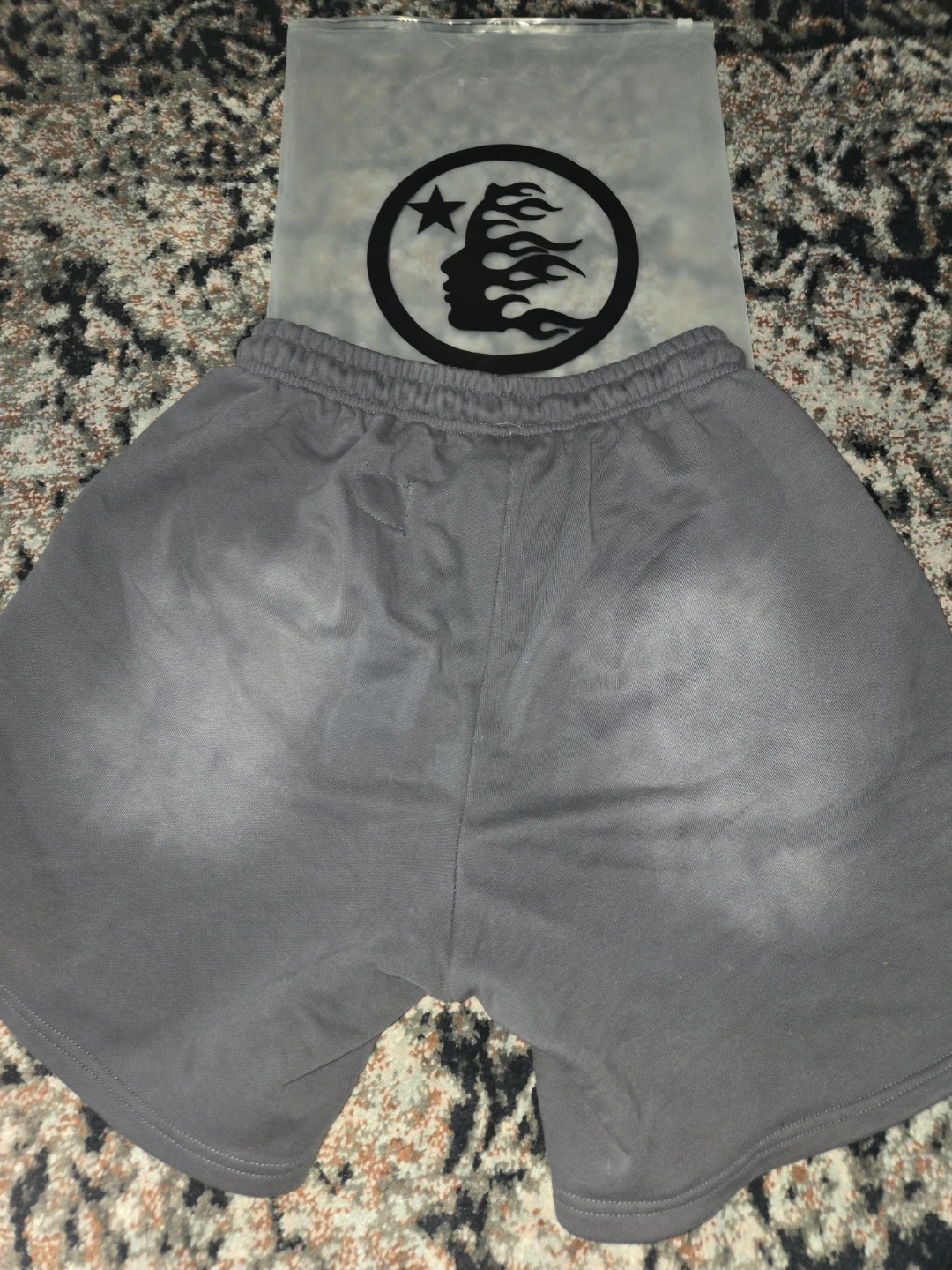 Hellstar Grey Flame Shorts - Size M - photo 2
