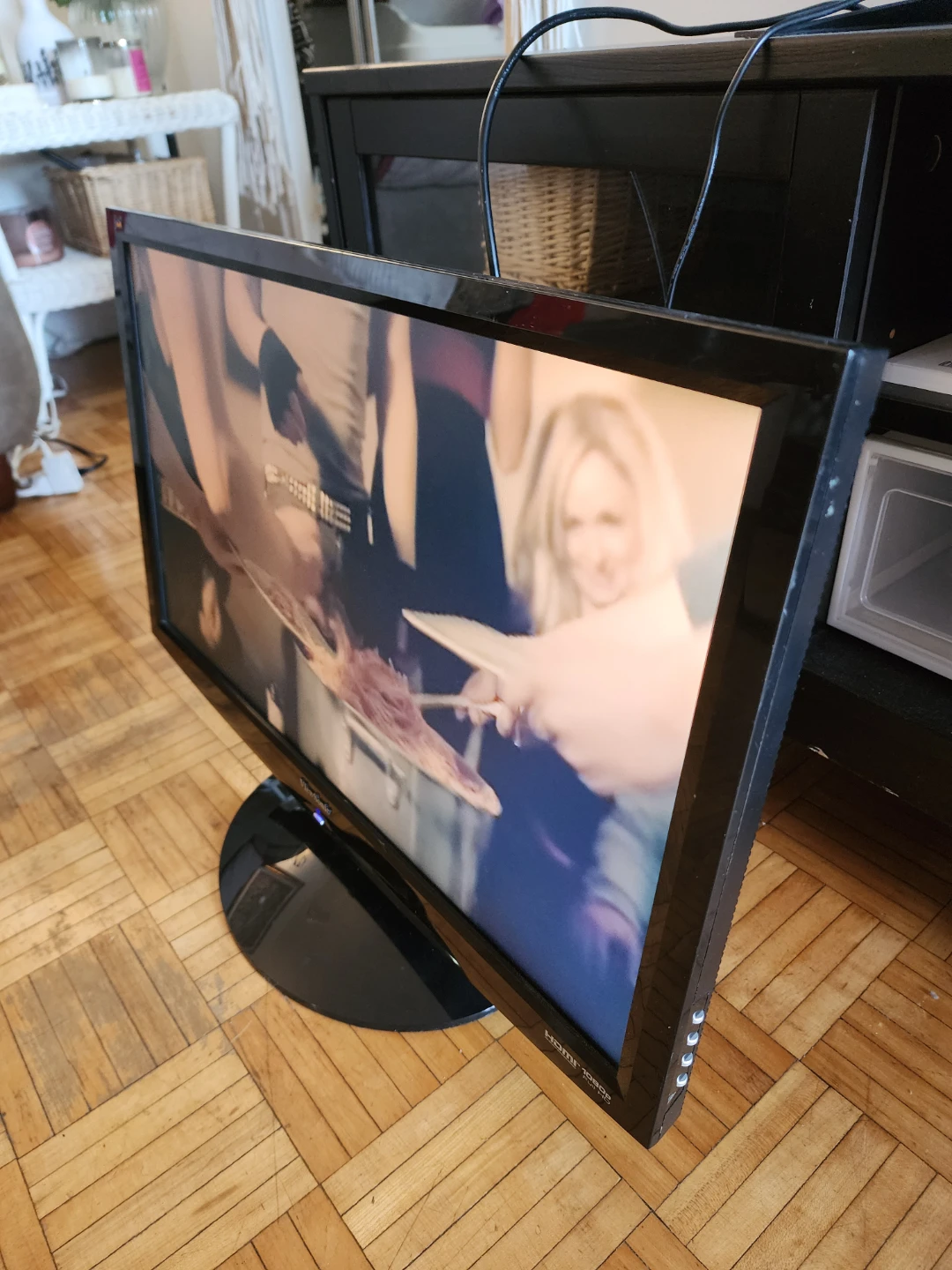 ViewSonic 24-inch Monitor - photo 2