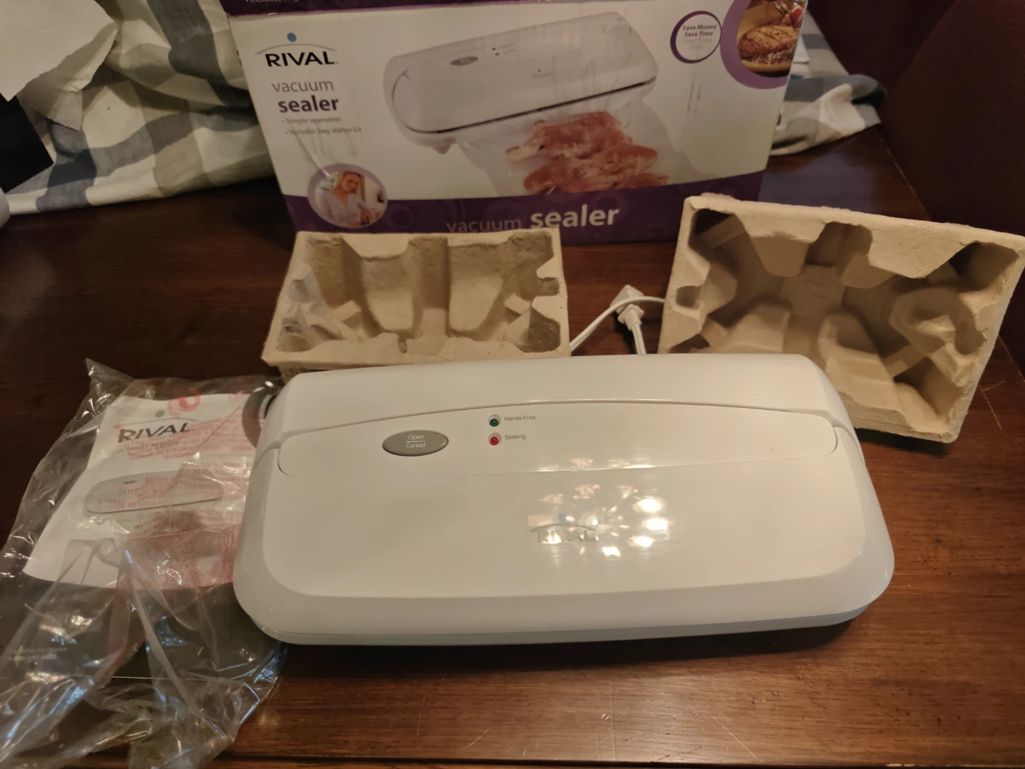 RIVAL Vacuum Sealer with Houseables Vacuum Sealer Rolls - photo 2