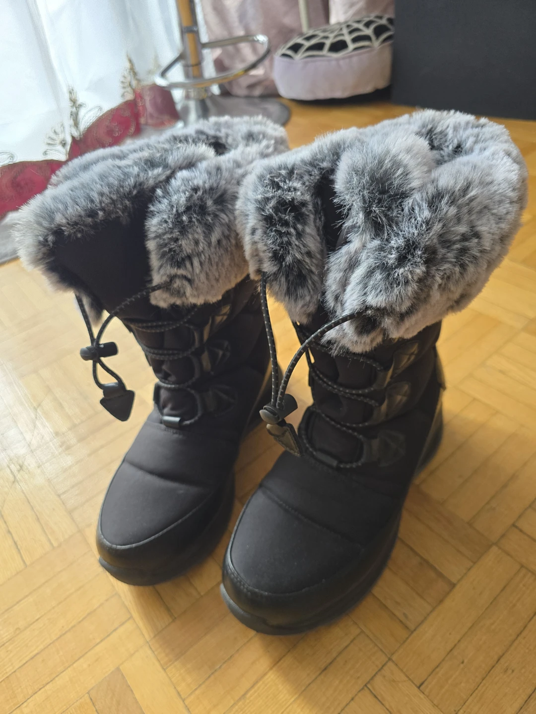 Black Faux Fur Lined Winter Boots