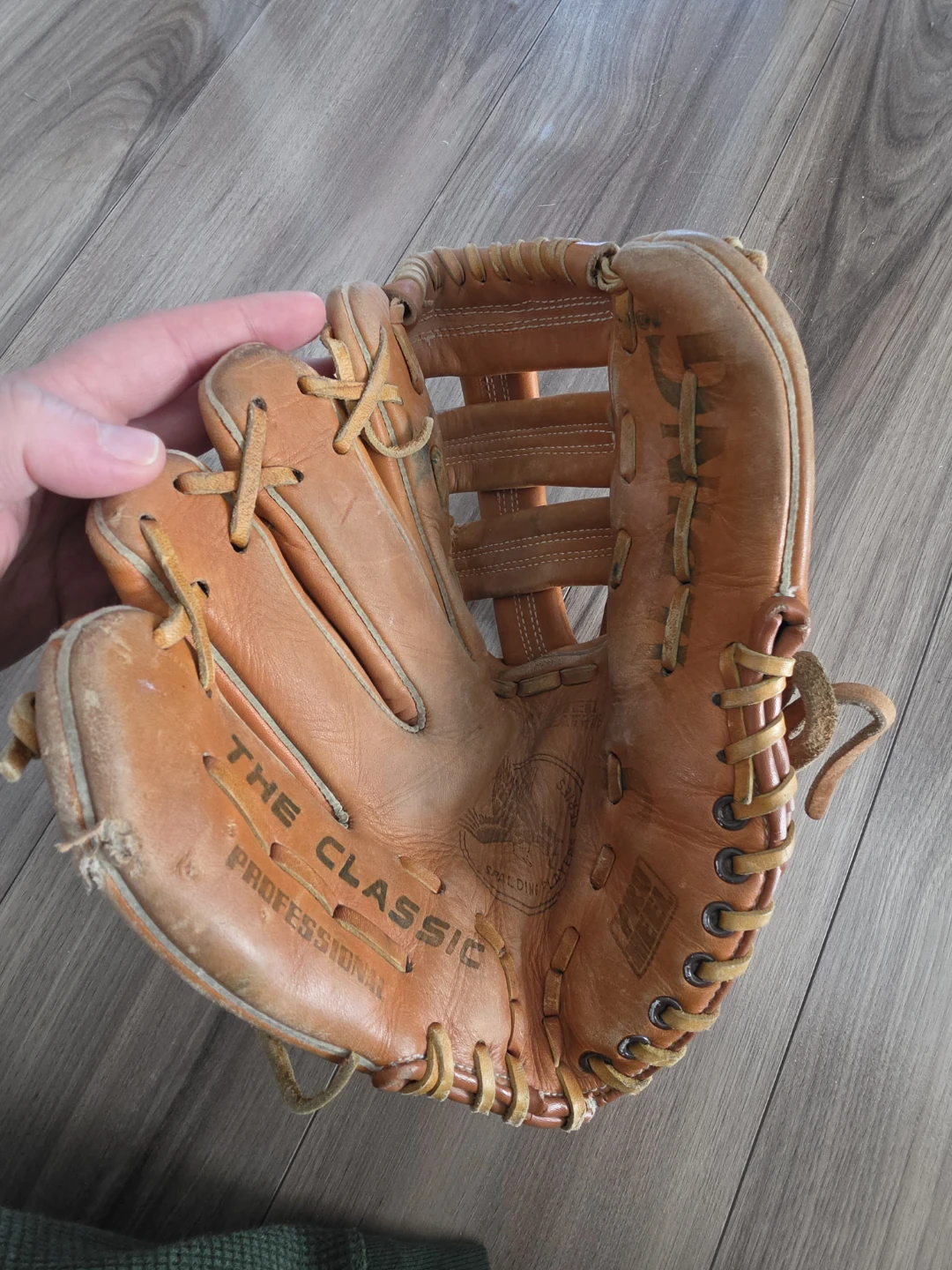 Left-Hand Throw Baseball Glove - photo 3