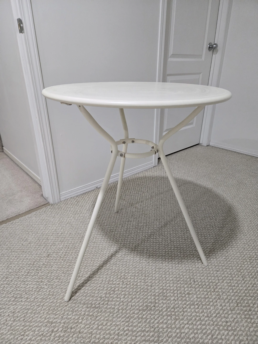 White Metal Patio Set - 1 Table, 2 Chairs