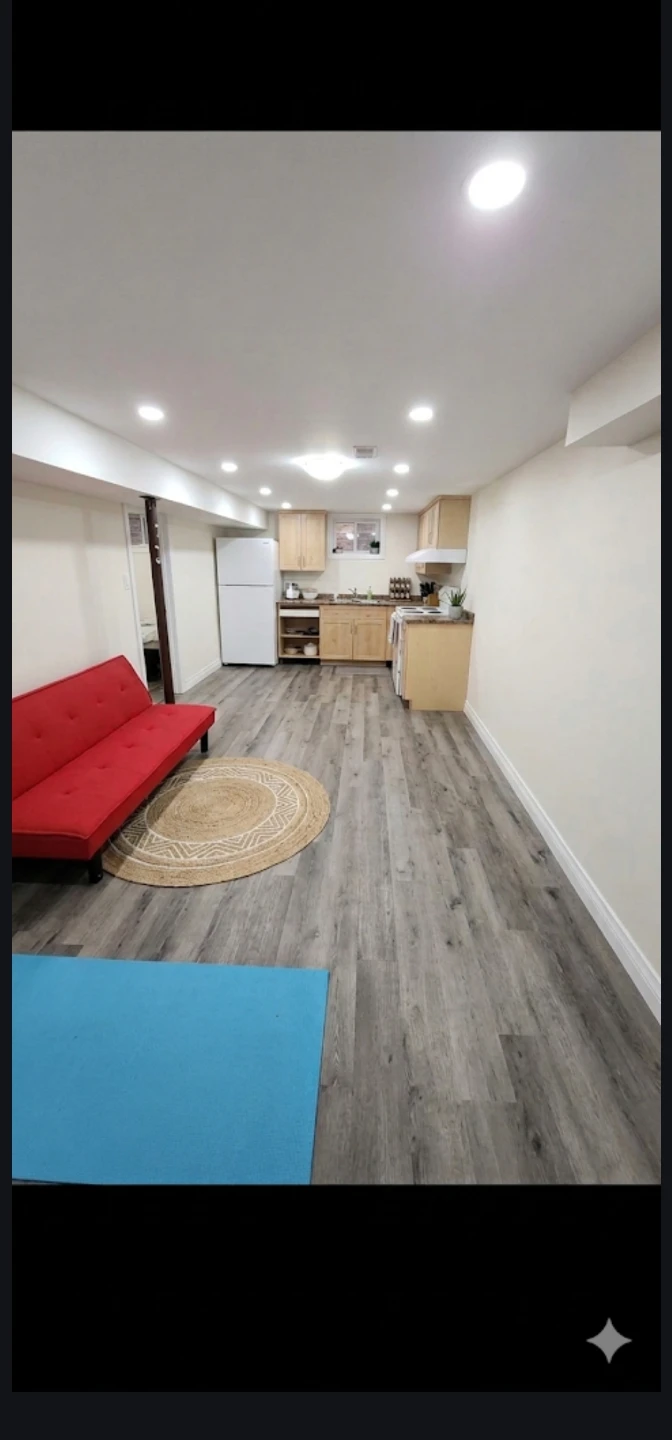 Spacious 2 Bedroom Basement Apartment for Rent - photo 3