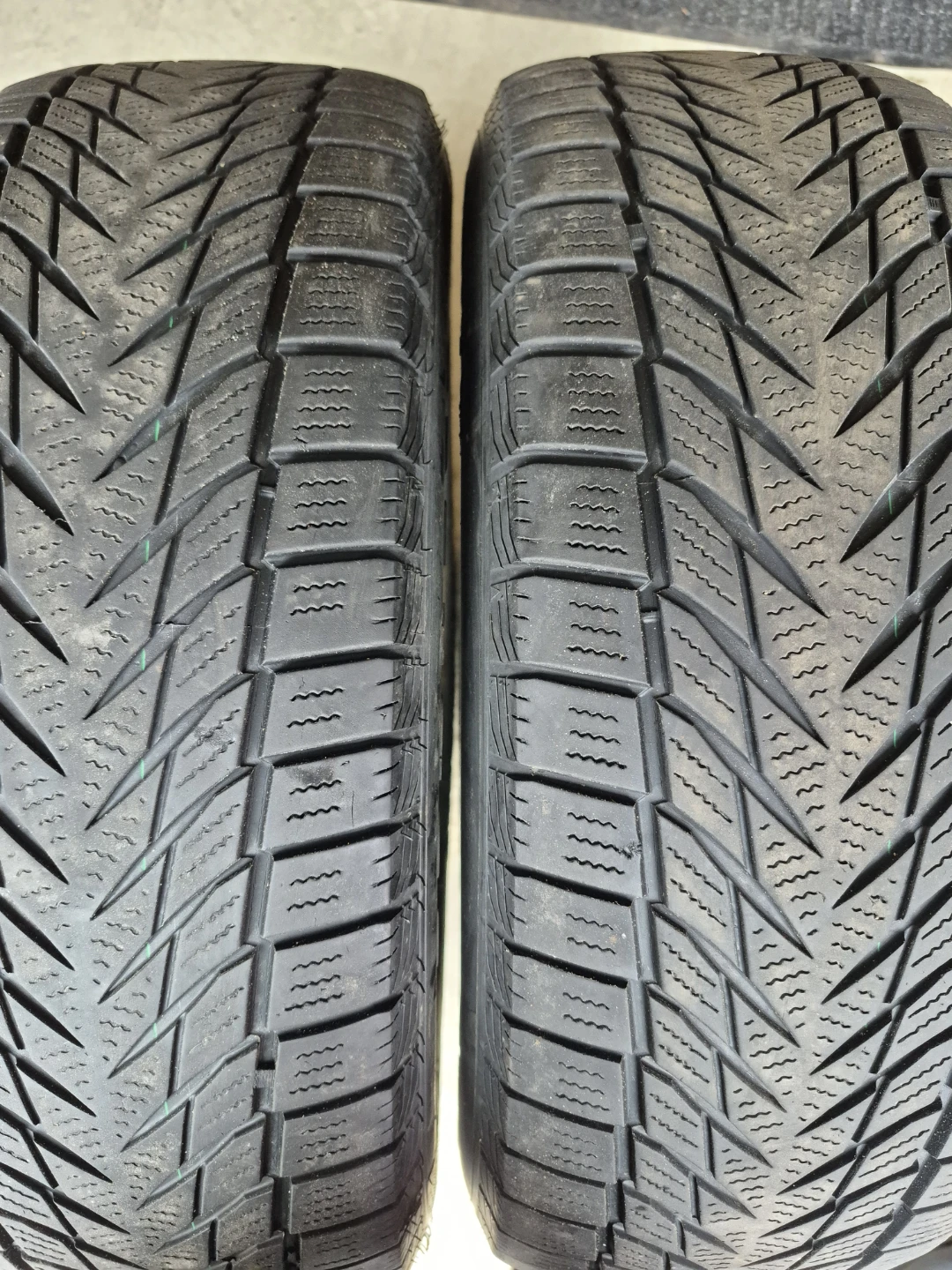 Set of 2 Winter Tires - 225/65R17