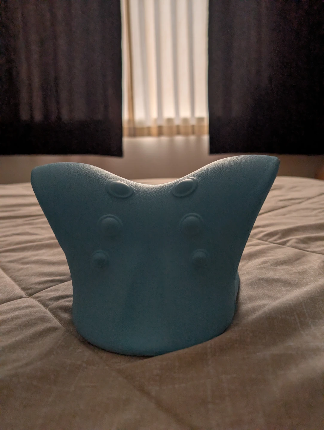 RESTCLOUD Blue Neck Stretcher and Massager