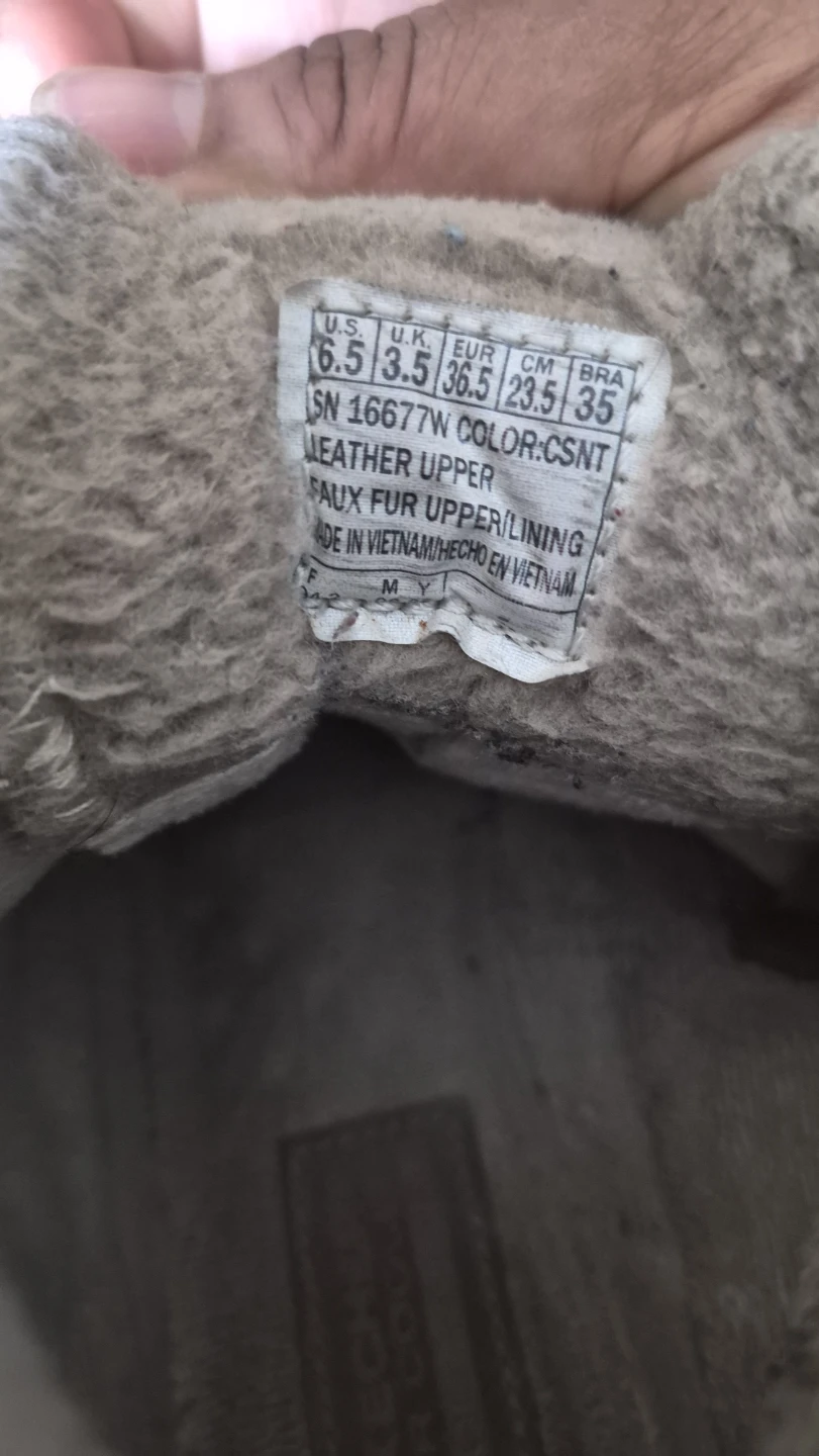 Skechers Women's Fur Lined Boots Size 6.5 - photo 3