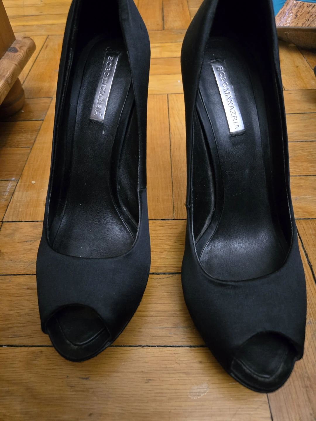 BCBGMAXAZRIA heels