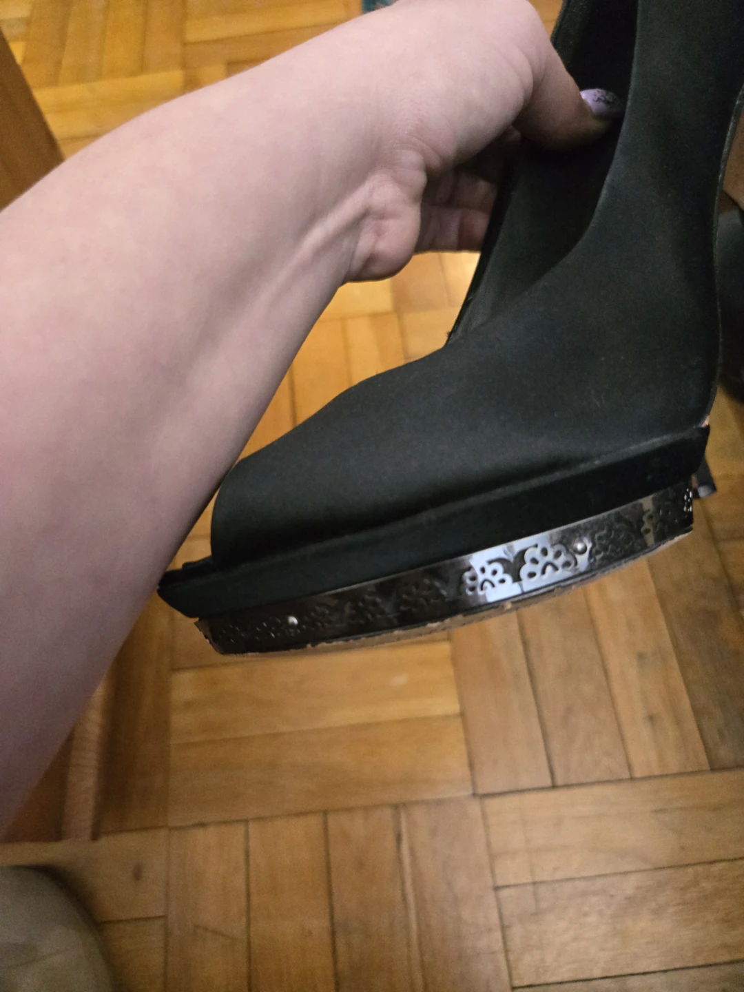 BCBGMAXAZRIA heels - photo 3