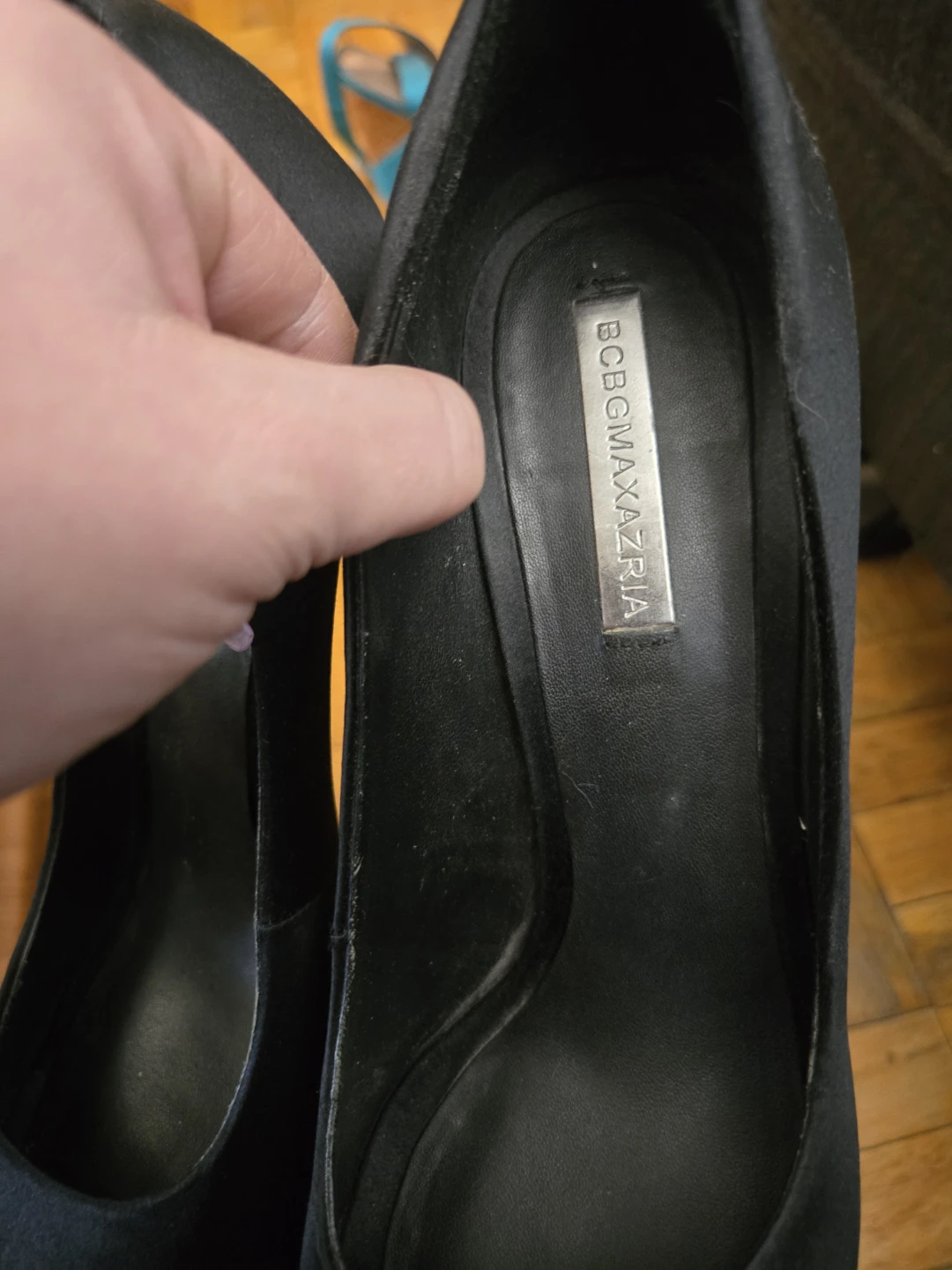 BCBGMAXAZRIA heels - photo 5