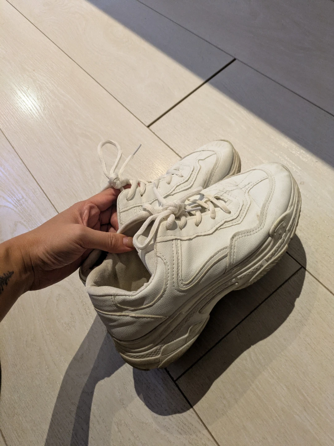 *FREE* 🆓 Chunky Sneakers - photo 2