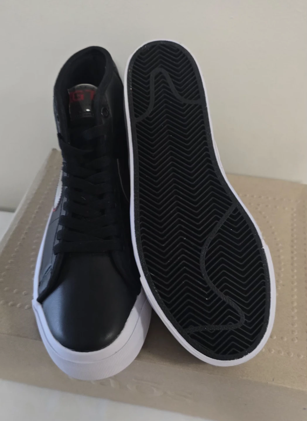 Brand new Nike SB Zoom Blazer Mid Pro GT 97