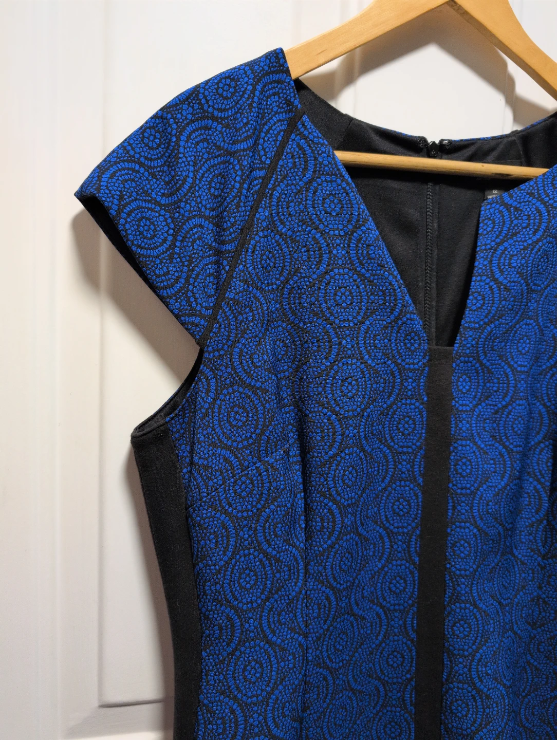 Tahari Arthur S. Levine Blue Patterned Sheath Dress Size 12 - photo 2