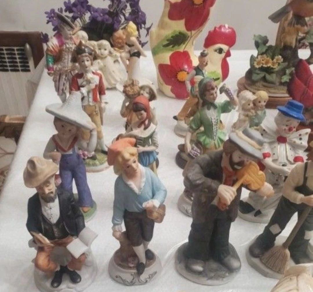 25 porcelain and ceramic figurines - photo 2