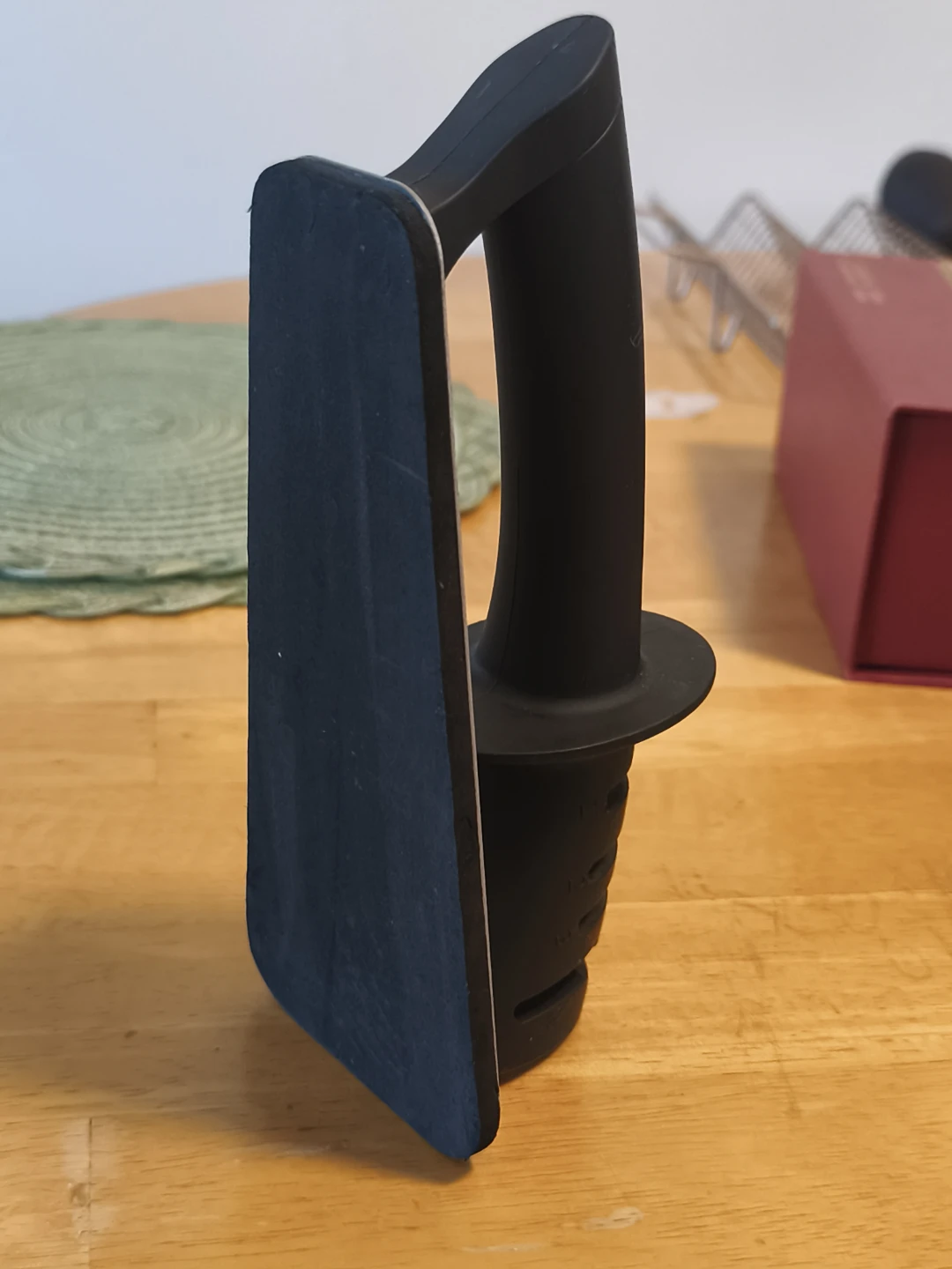 Farberware Knife and Scissors sharpener - photo 2