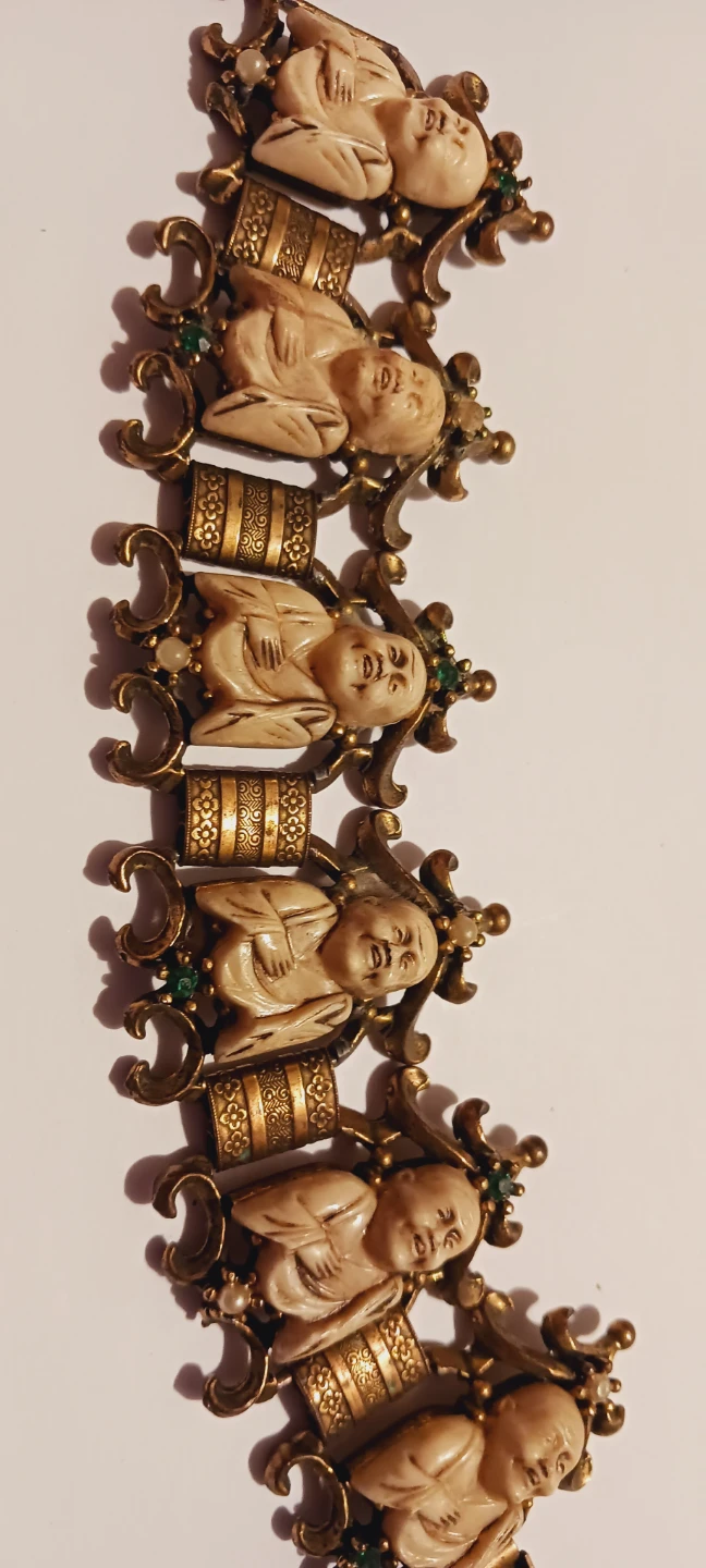 Absolutely Gorgeous Carved Chinese Buddha Bracelet - photo 4