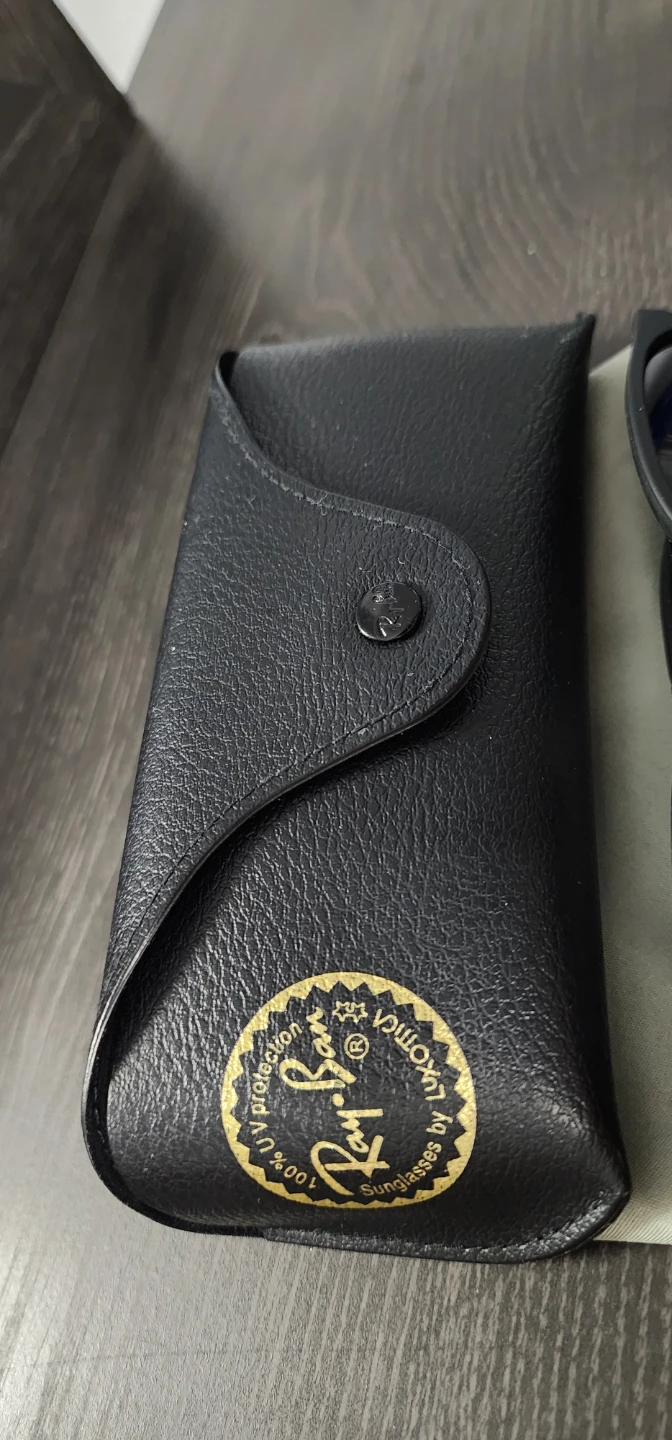 Ray-Ban Erika Sunglasses with Case - photo 2