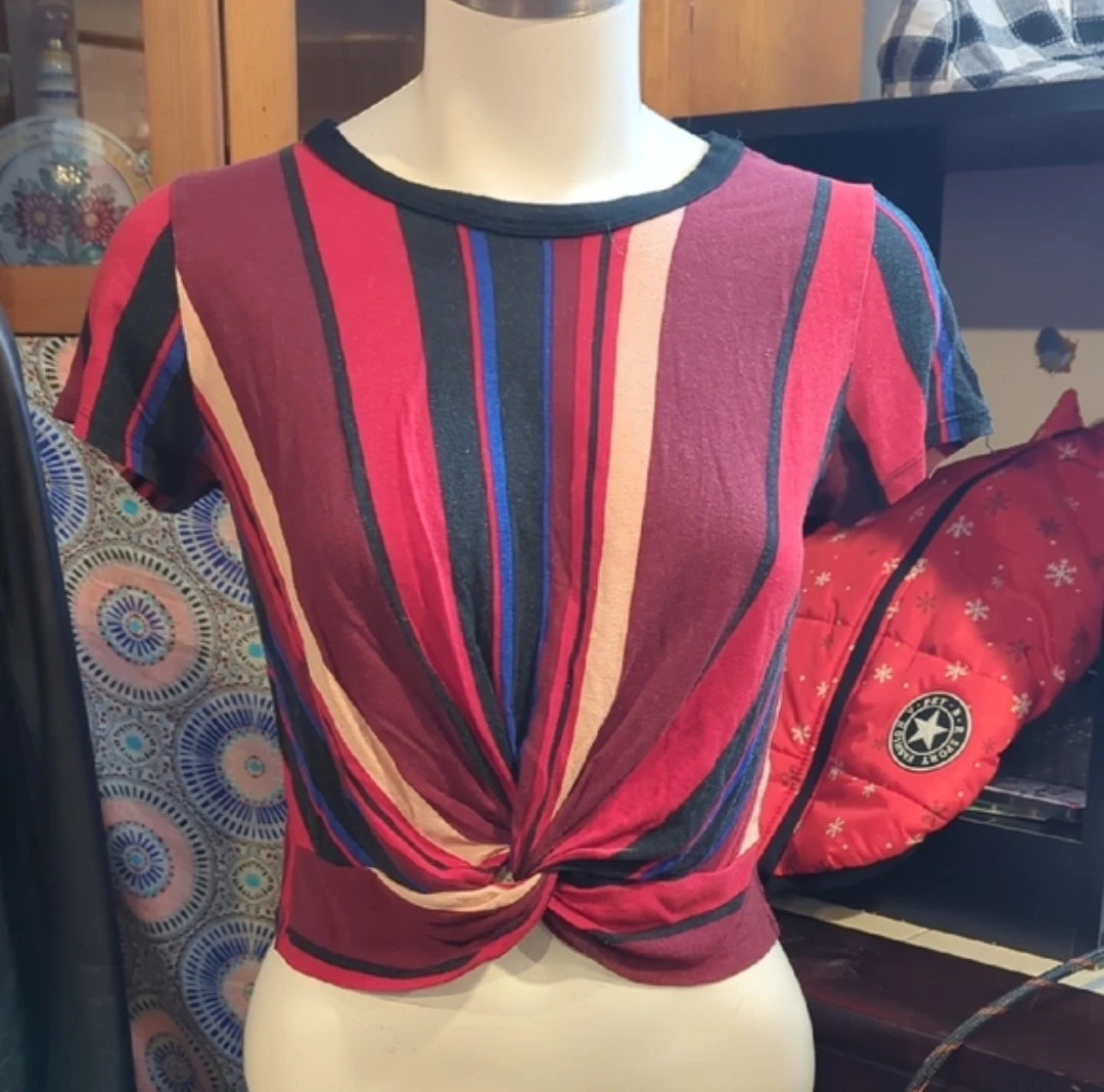 Forever 21 Striped Twist Front Cropped Top - photo 2