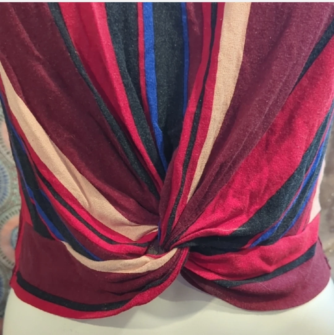 Forever 21 Striped Twist Front Cropped Top - photo 3