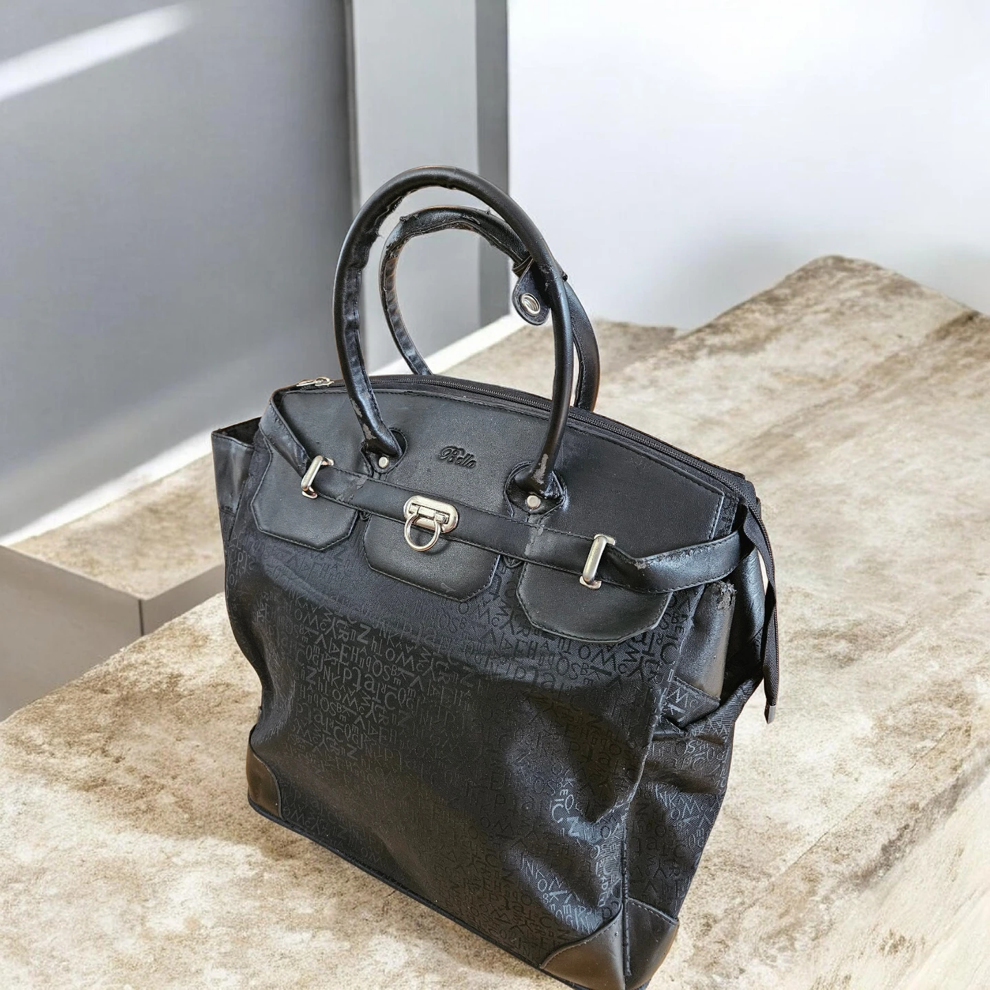 Black Bella Perucci Rolling Travel Bag