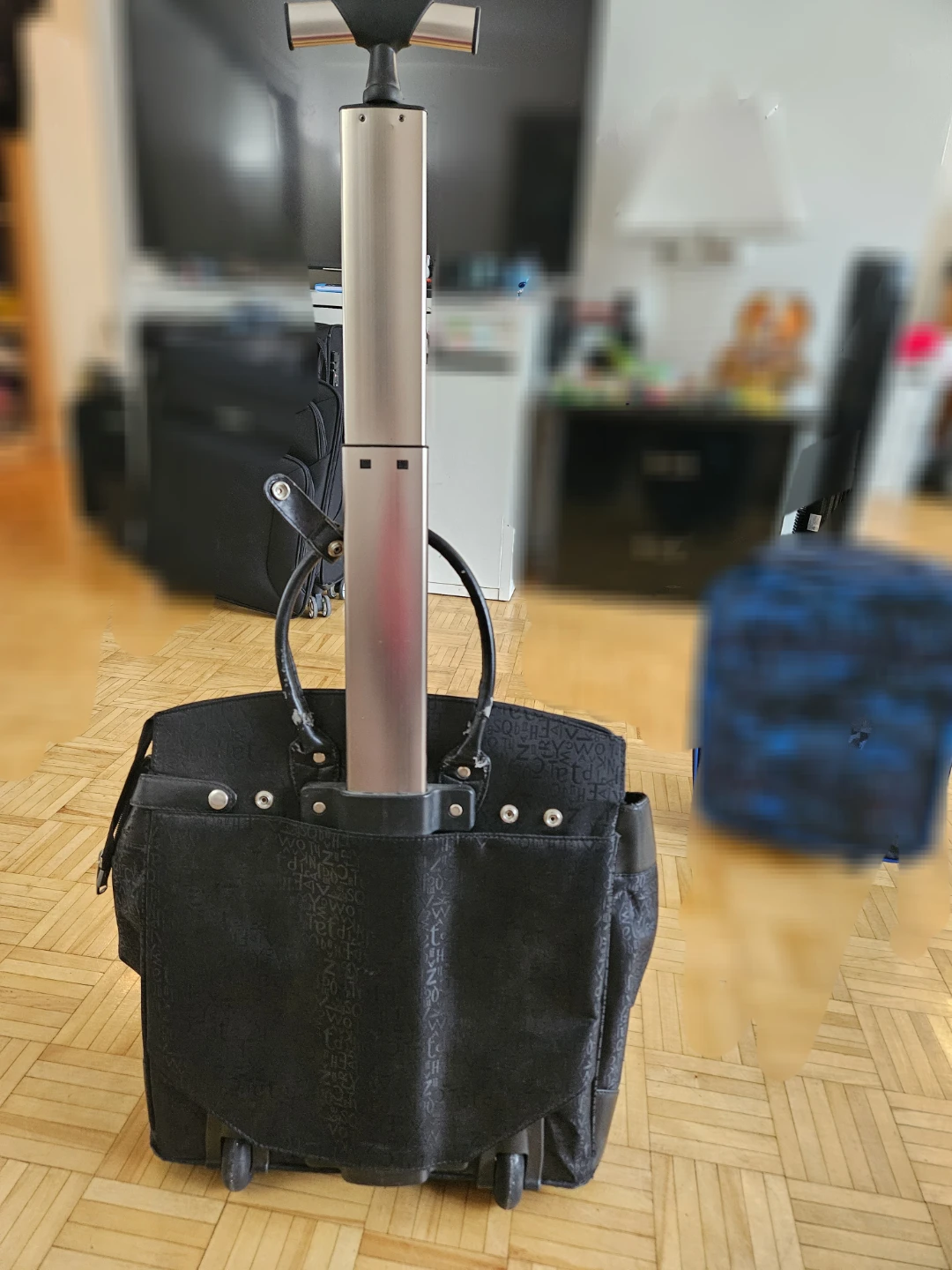 Black Bella Perucci Rolling Travel Bag - photo 4