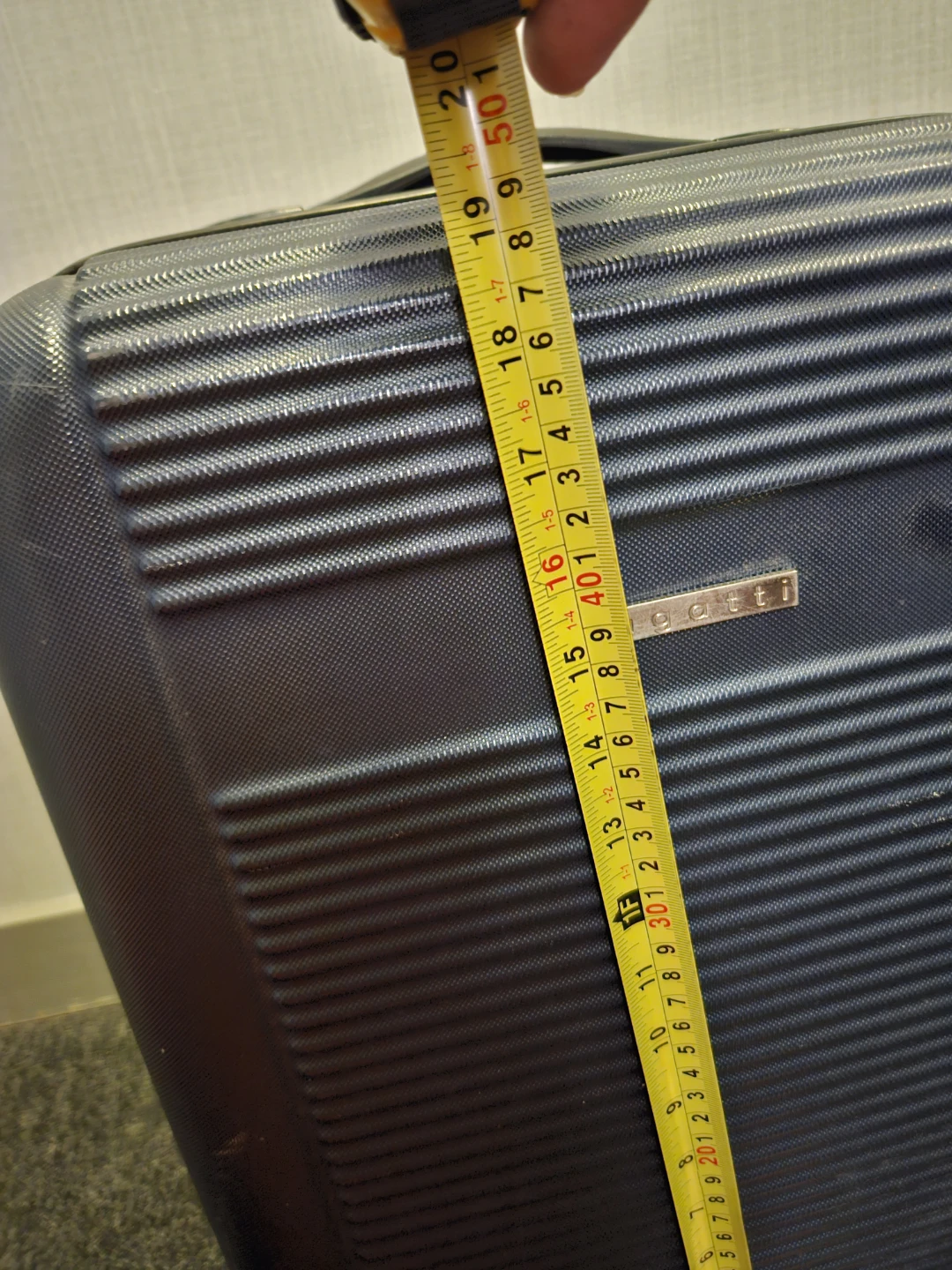 Bugatti Spinner Carry-On (Cabin Size) Suitcase - photo 5