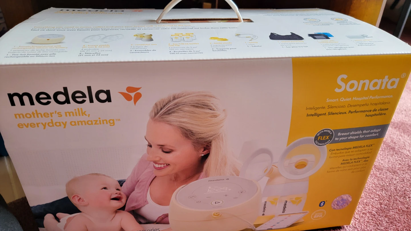 Medela Sonata Breast Pump with Accessories