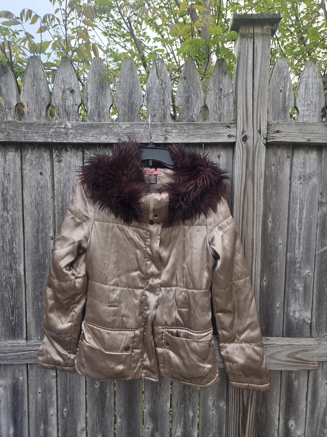 Max Rave Women's Puffer Jacket with Faux Fur Collar - Size M