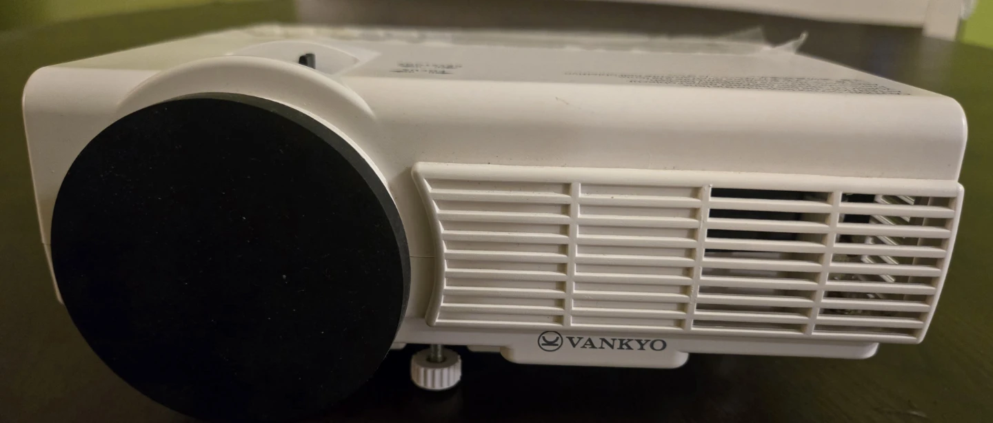 Mini Projector with Case - photo 5