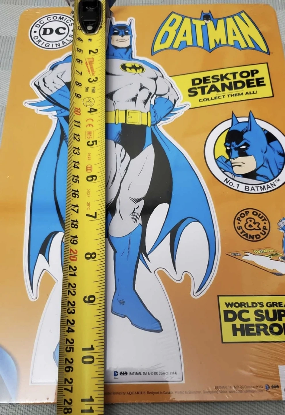 new dc comics batman desktop standee - photo 4