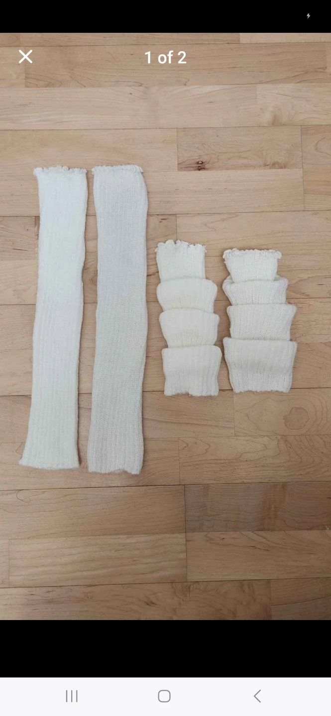 White Textured Knit Slouch Leg Covers, Socks (Brand New)