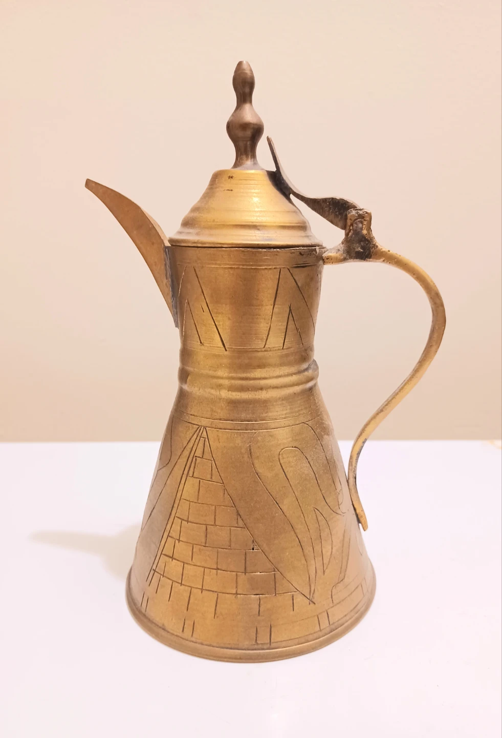 Unique Decorative Egyptian Hand Crafted Brass Dallah